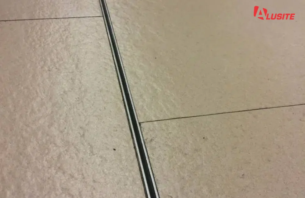 ผลงานการติดตั้งคิ้วอลูมิเนียม อลูไซท์