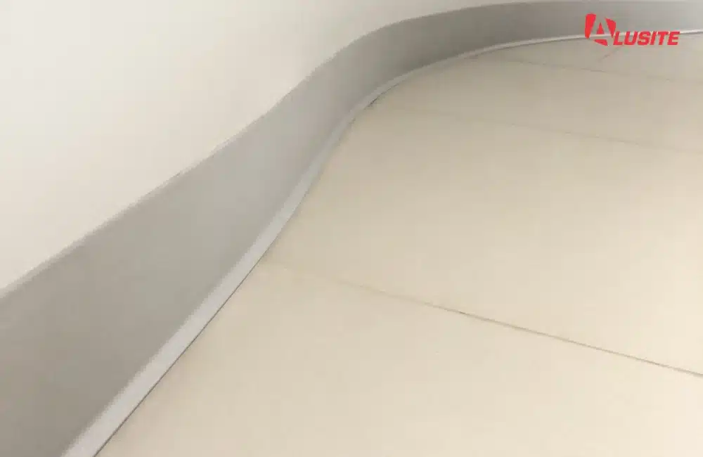 ผลงานการติดตั้งบัวพื้นอลูมิเนียม 3