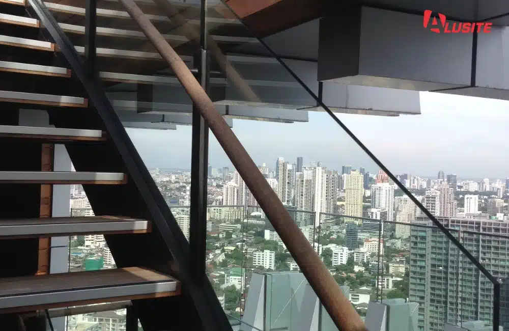 ผลงานการติดตั้งคิ้วจมูกบันไดกันลื่น 2