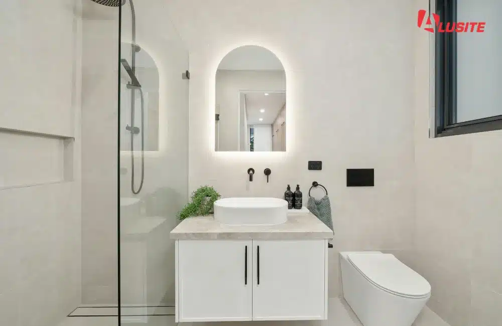 เลือกสุขภัณฑ์ดีไซน์ประหยัดพื้นที่และฟังก์ชันครบ