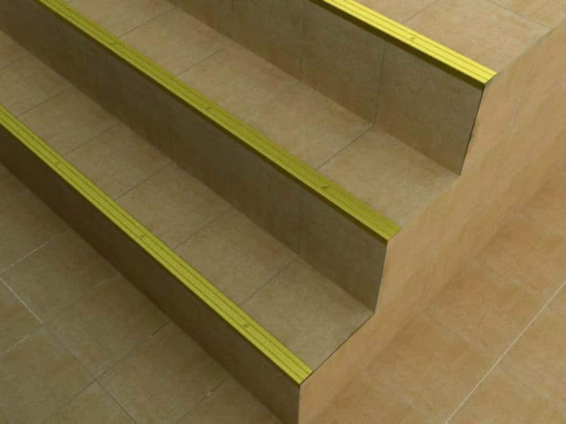 articles-benefits-5 Aluminum stair nosing in Alusite