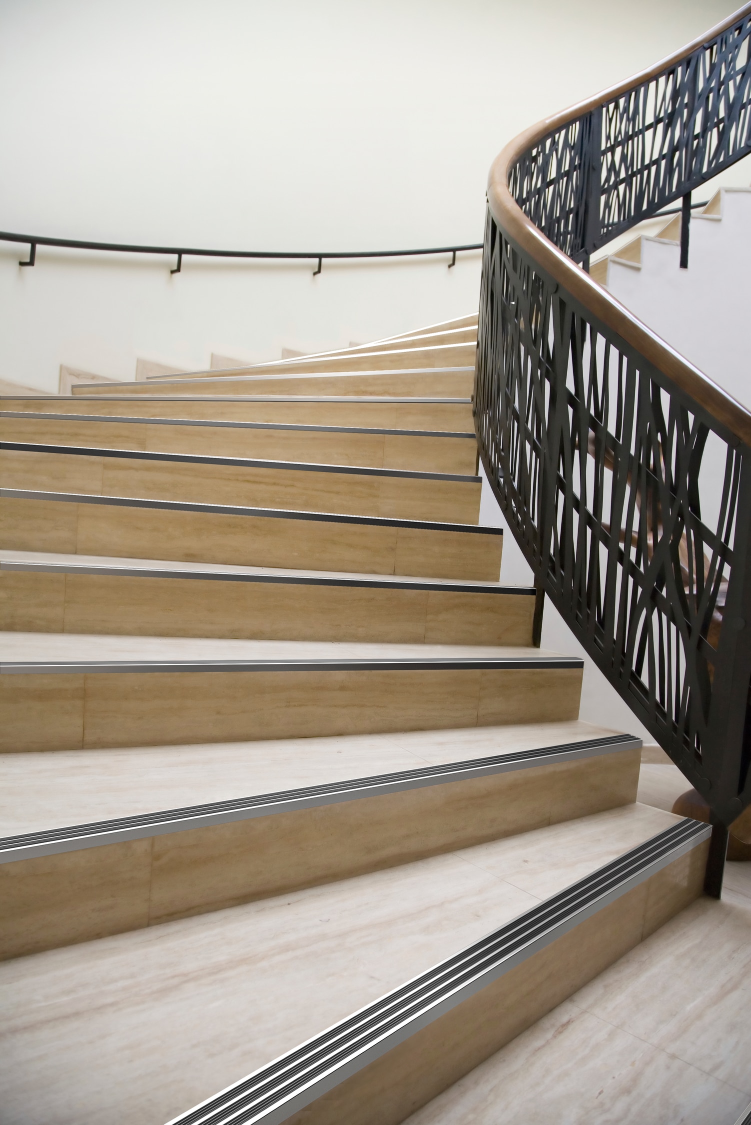 Aluminium Stair Nose for Concrete or tile with EPDM Anti Slip Alusite SNAPR Series